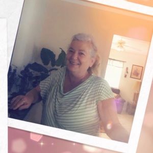 Meet your Posher, Deborah